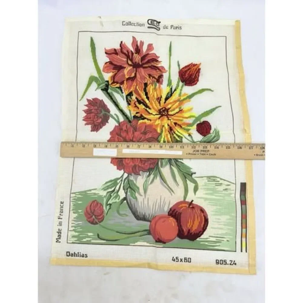 Medium Wall Tapestry 905.24 Embroidery/Canvas DAHLIAS Made In France